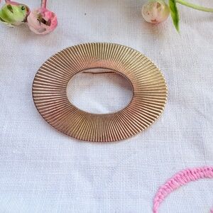 Vintage Gold Tone Oval Brooch | Ribbed Open Center Pin | Mid Century Modern